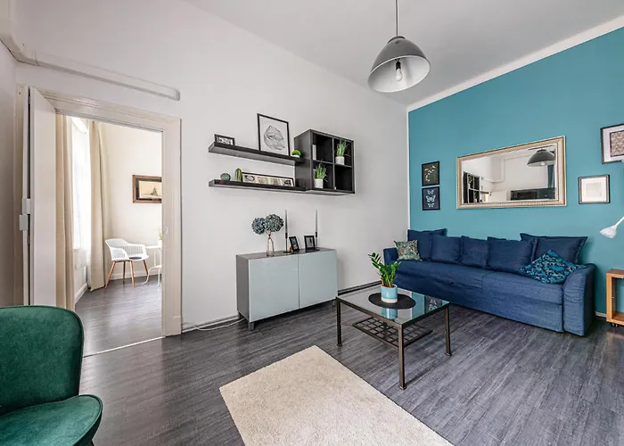 Chain Bridge Cozy Ac Comfort Near Everything Apartament